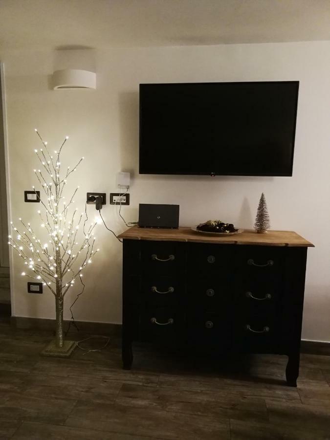 Casa Di Gio - Duomo Apartment Napoli Bagian luar foto