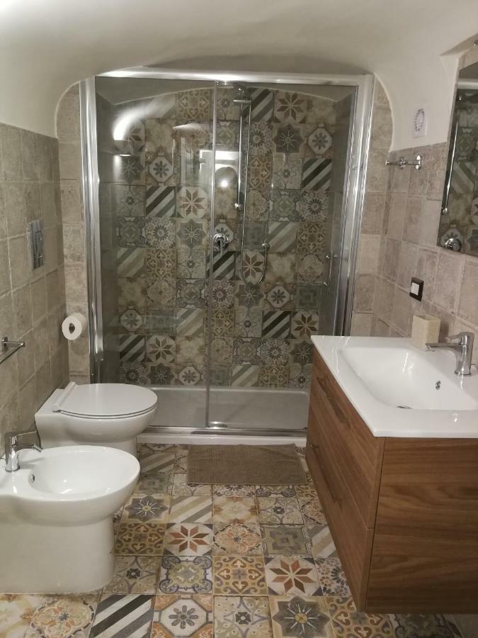 Casa Di Gio - Duomo Apartment Napoli Bagian luar foto