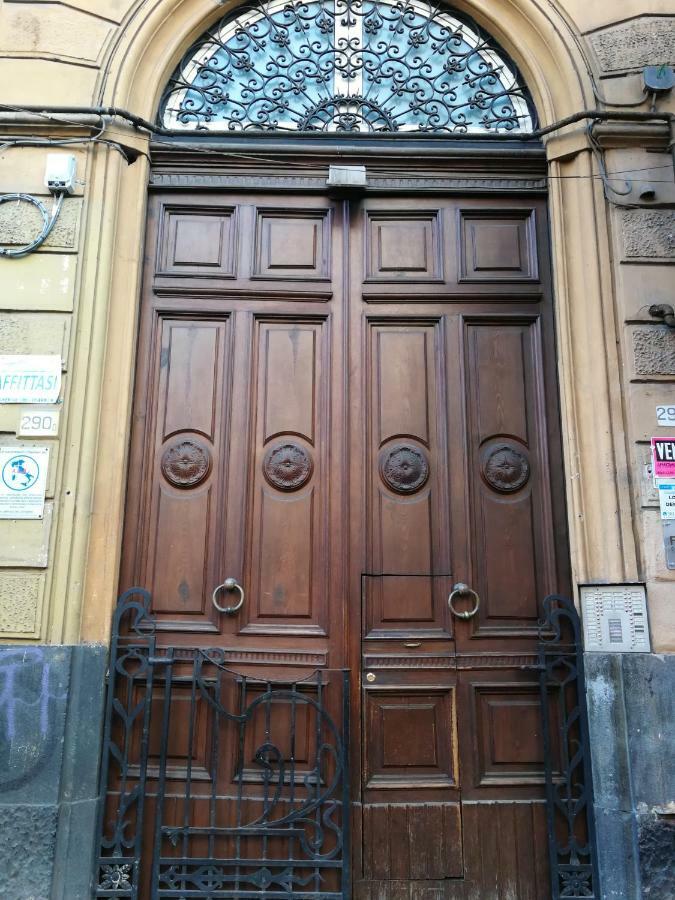 Casa Di Gio - Duomo Apartment Napoli Bagian luar foto